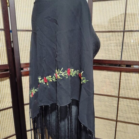 Vintage Women's Rose Embroidered Scarf / Shawl - Made in Italy - Black Sheer - Picture 6 of 11